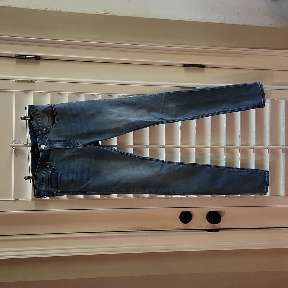 PACSUN l ACTIVE STRETCH STACKED SKINNY FADED BLUE JEANS